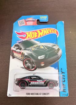 Hot wheels showdown Ford Mustang GT concept