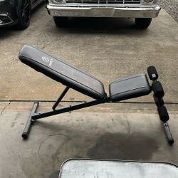 Adjustable Weight Bench