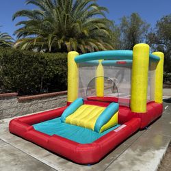 Inflatable Bounce House  Water Slide Combo w/ Blower - Good Condition