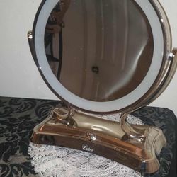 SILVER CHROME HIGH QUALITY MAGNIFYING ZADRO GLAMOUR LED LIGHTED MAKEUP MIRROR MODEL NO. GLA75