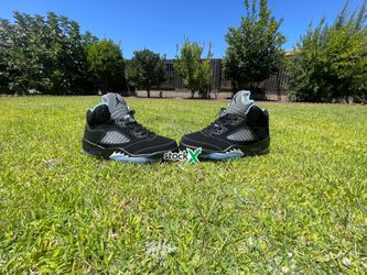 Jordan 5 black Carolina size 10