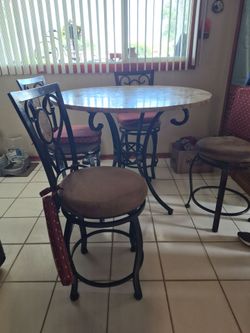 table with 4 chairs $80 or best offer