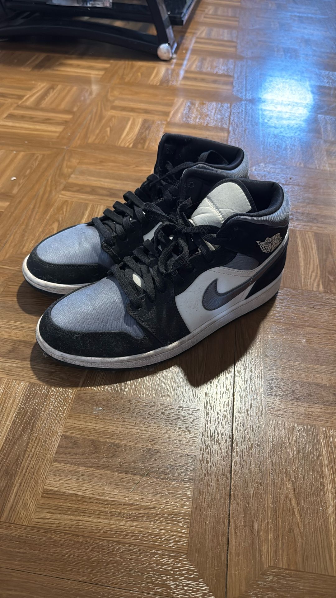 Jordan 1s Gray Toe Size 10