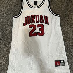 Michael Jordan Jersey (Youth L)