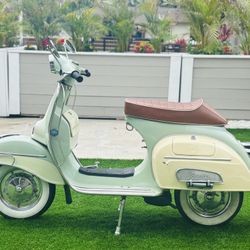 1969 Vespa VBB 150 - Fully restored