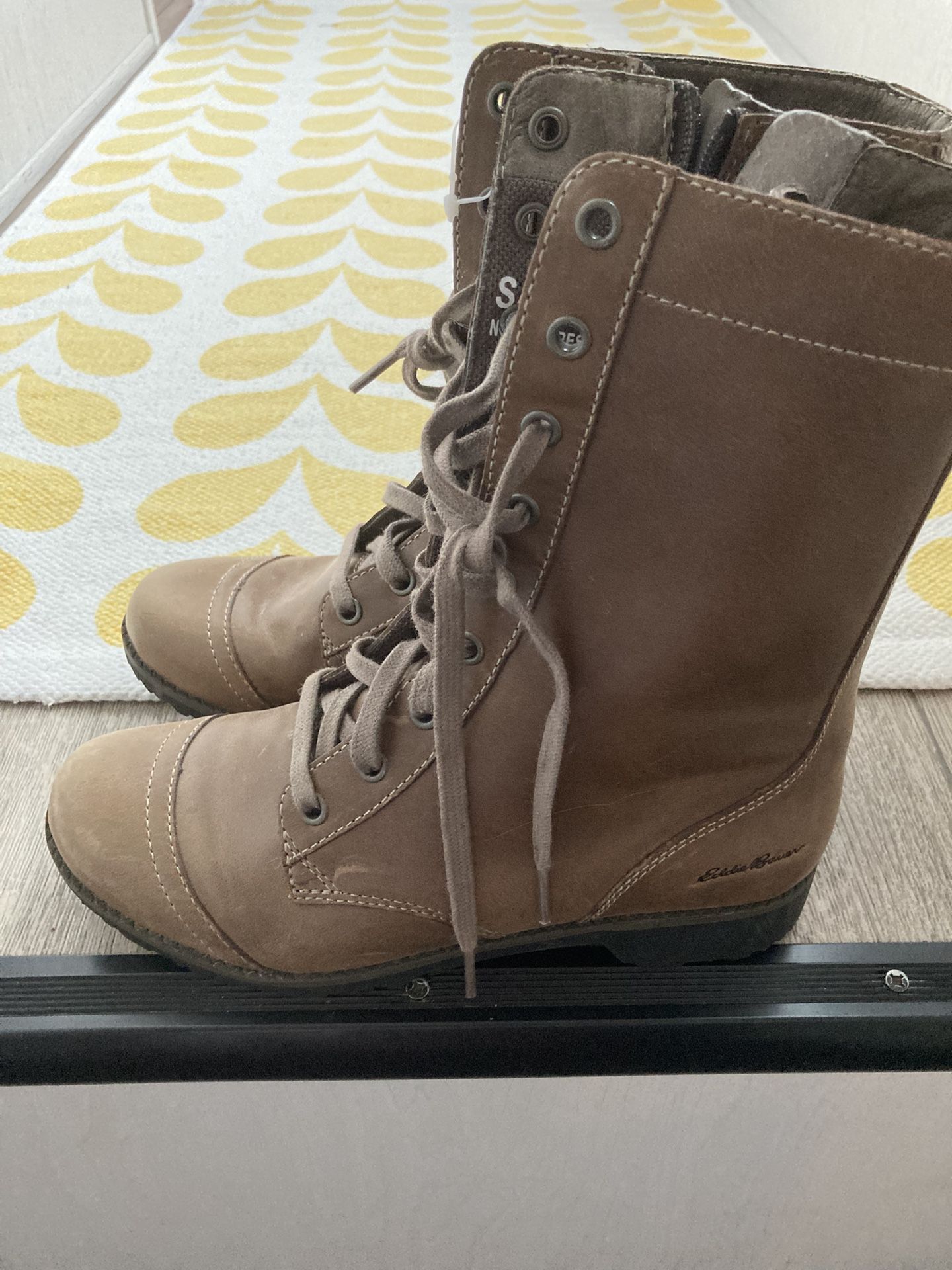Eddie Bauer Women’s Boots