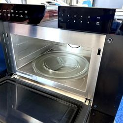 Wolf M Series 30"  Microwave Oven - MDD30CM/B/TH