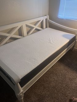 White Twin Daybed Frame-plus twin mattress Like-New