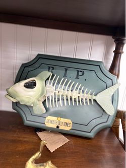 Big Mouth Billy Bones Skeleton Fish Decor