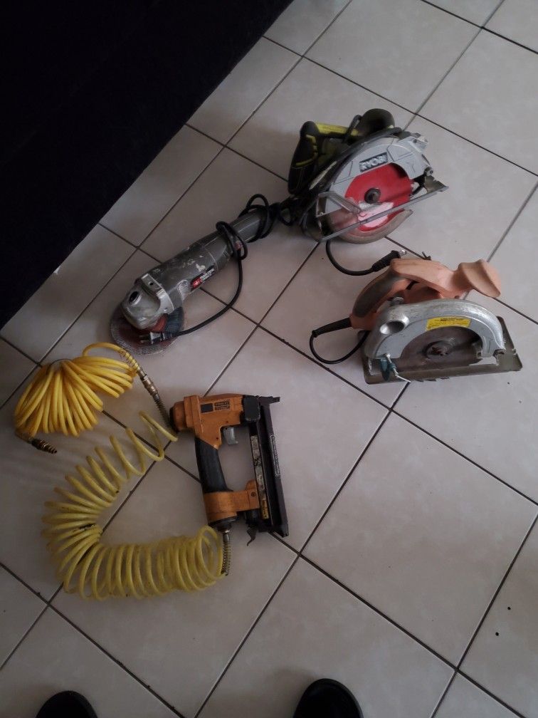 40dlr Set Of Tools