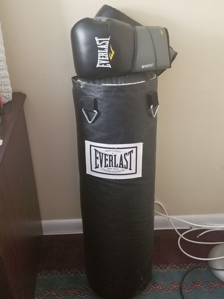 Boxing punch bag