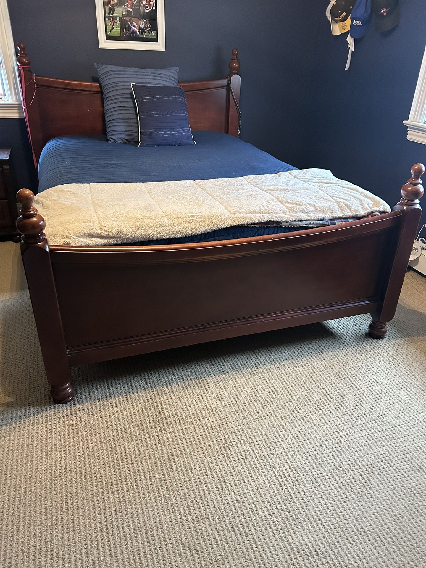 4 Piece Cherrywood Bedroom Set