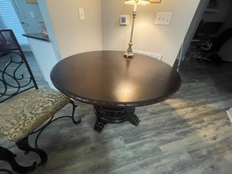 Kitchen table with 4 chairs