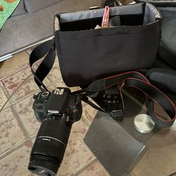 Canon rebel sl1 with bag, battery, charger and 55-250mm
