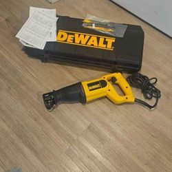 Dewalt Saw 