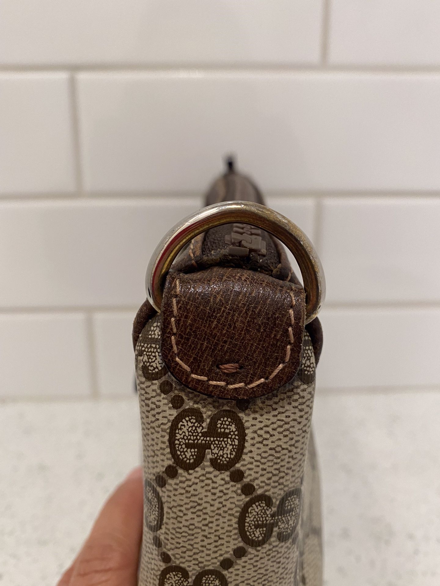 Authentic Gucci Handbag - Red Accent for Sale in Morrow, GA - OfferUp