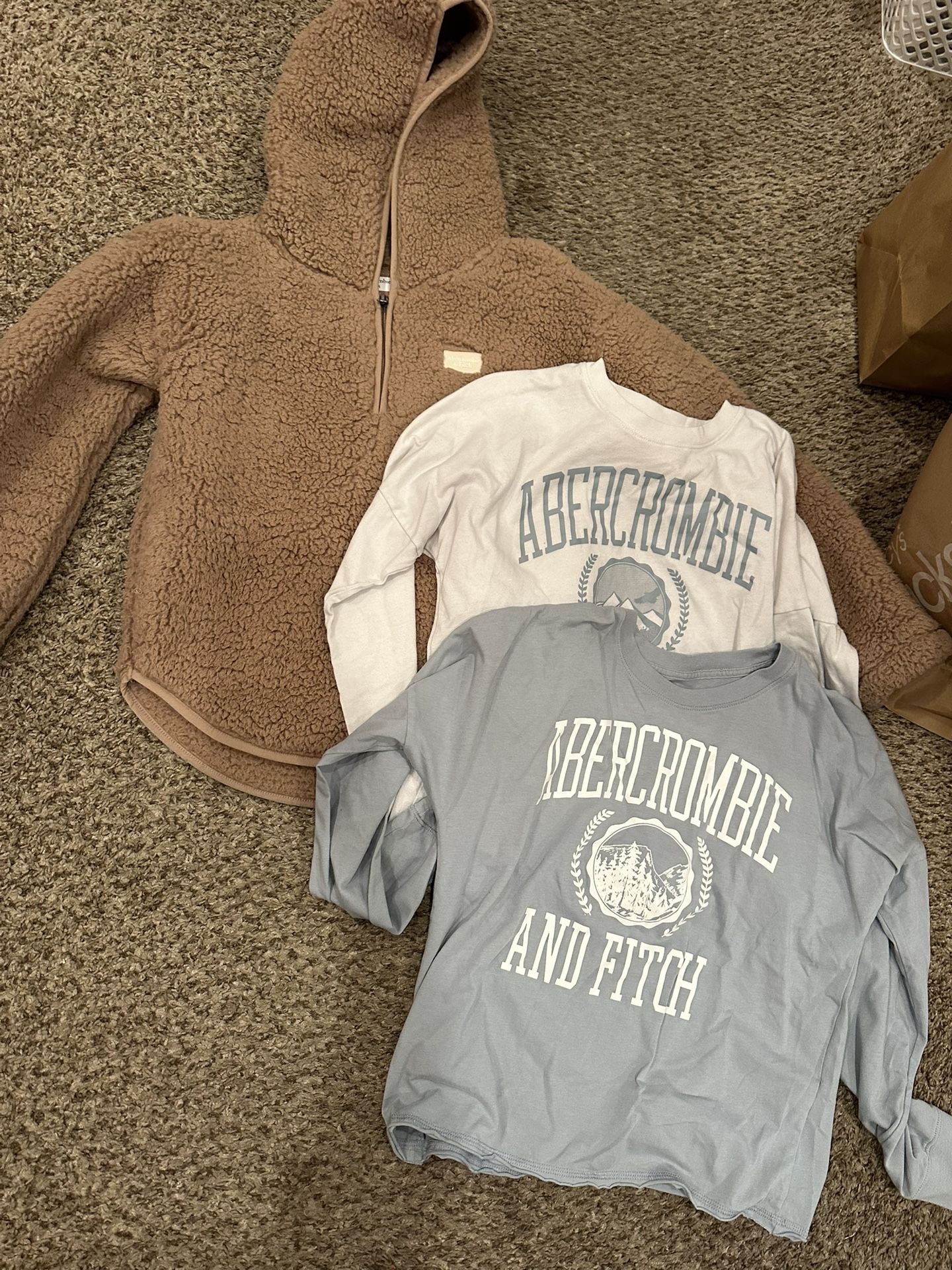 Girls Abercrombie Size 13/14 Bundle For $15