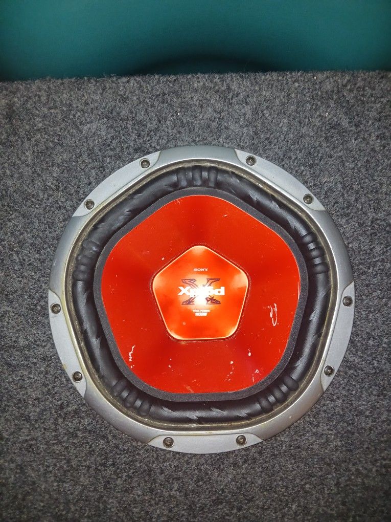 sony xplod peak power 1100w Subwoofer