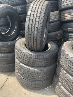 Set of four used 265/70R18 $300