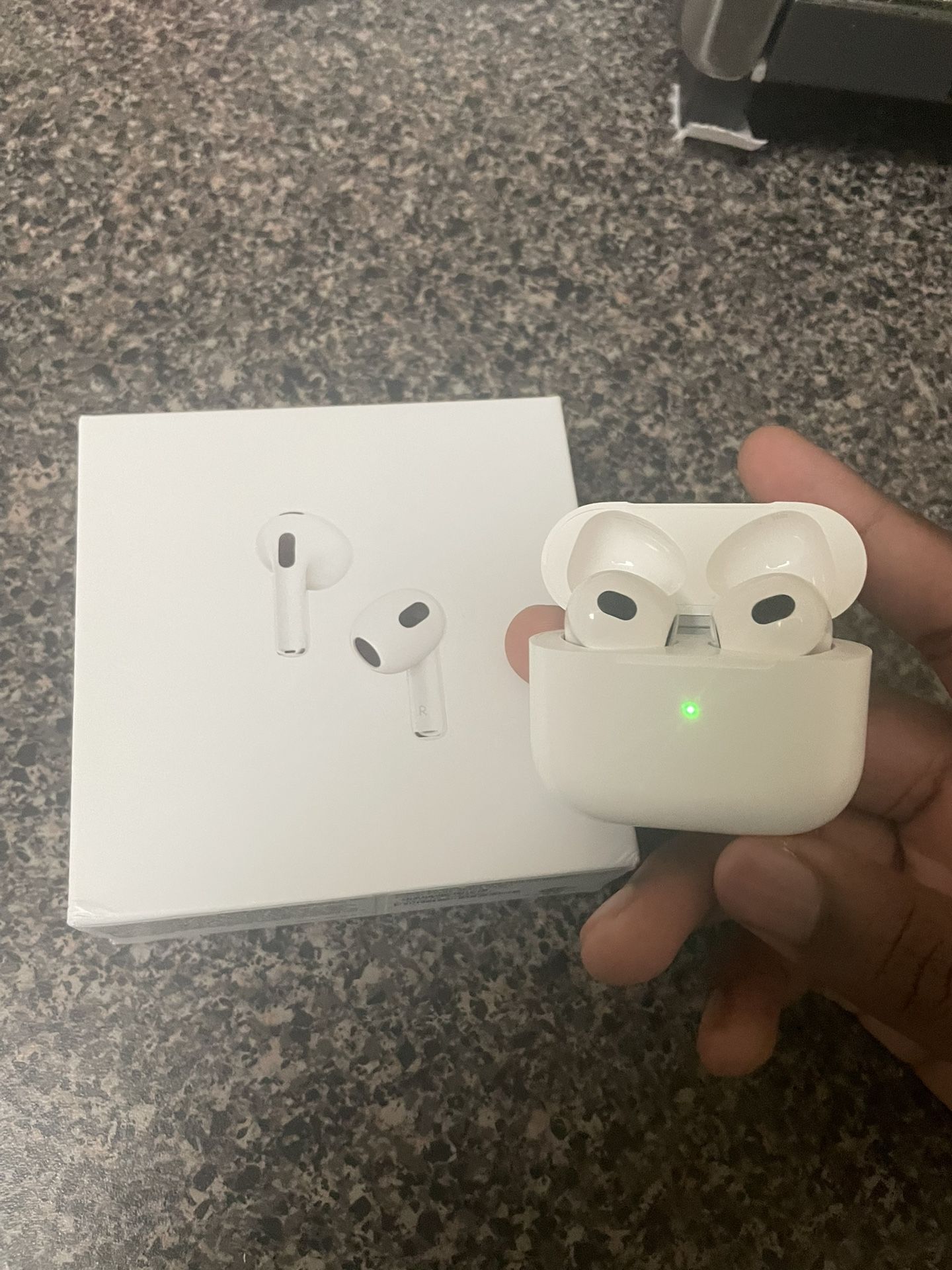 Apple airpods gen 3