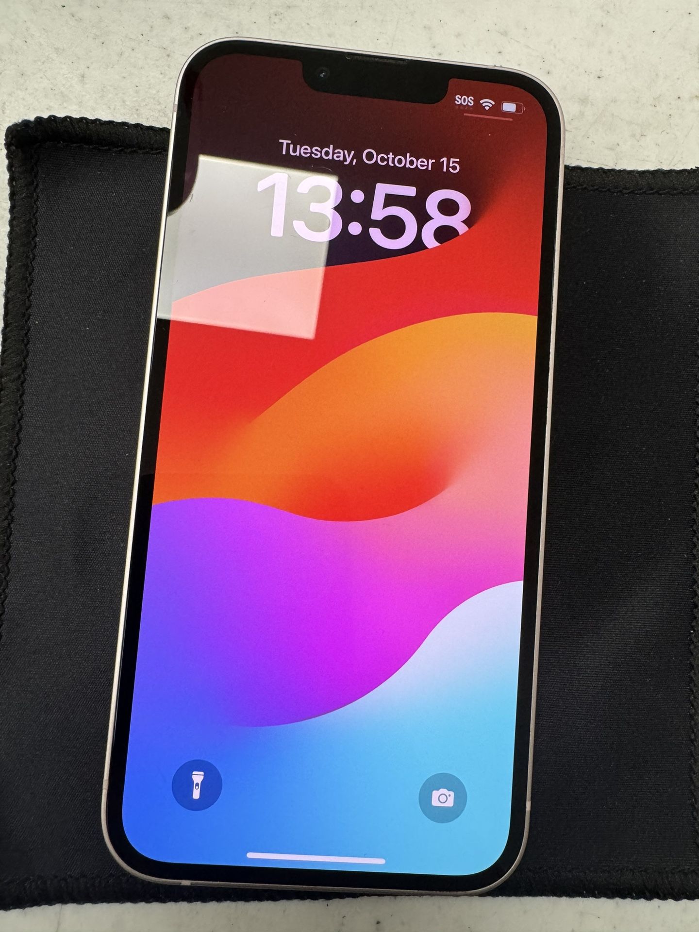 iPhone 13 256GB UNLOCKED