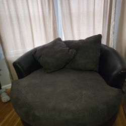 Round Sofa