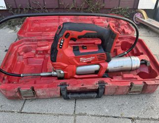 Milwaukee Grease Gun