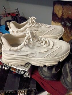 Men shoes sz 9 Steve madden