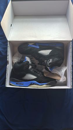 Racer blue Jordan 5s