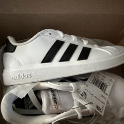 Adidas Grand Court Kids Size 13.5