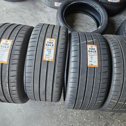 255/35/19 Michelin Tires (4)