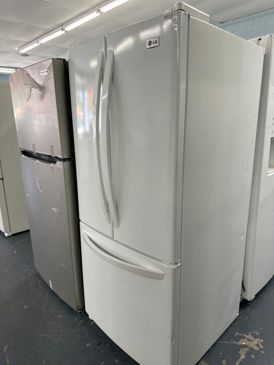 LG Yes it works Refrigerator Fridge Appliance