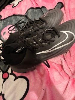 Size 11 Nike Vapor Edge Pro 360 football cleats Black/Anthracite/Metallic Silver colorway.