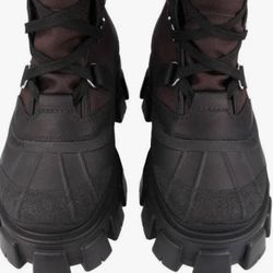 Prada Men’s Heavy Duty Snow Boots – Rugged & Stylish