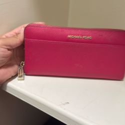 Michael kors wallet