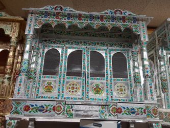 Color Silver Altar