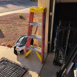 4 Ft Ladders 
