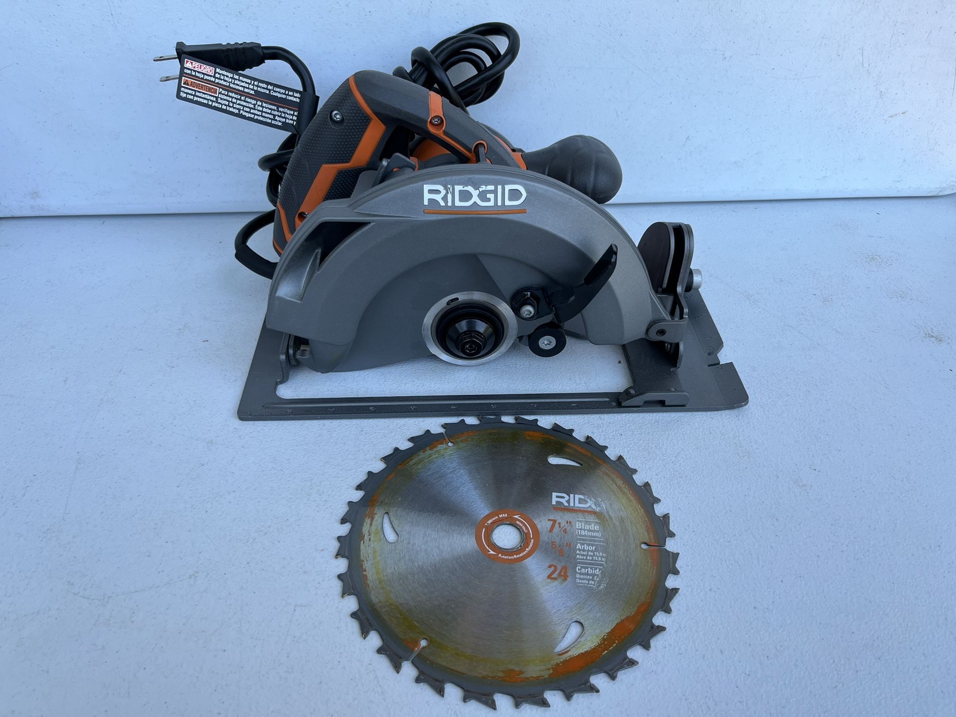 RIDGID 15 Amp 7-1/4 in. Circular Saw