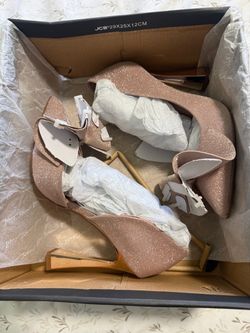 Betsey Johnson Nobble Pumps – Champagne Glitter | Size 7 | New in Box