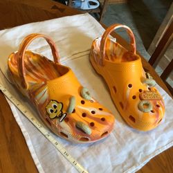 Honey Nut Cheerios Crocs Like New Only Bought Because Of Design Not Worn. Incredible Color And Details Size 10 Men 12 For Women