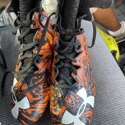 Under Armour Cleats/Size 9