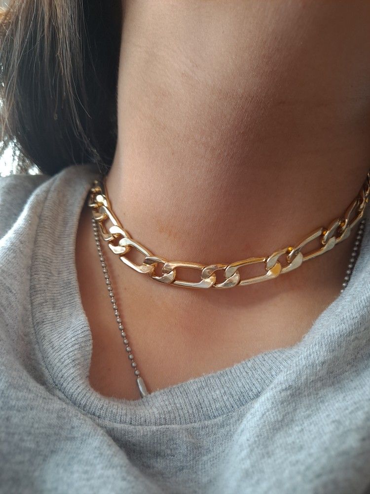 Gold Figueroa chain/choker