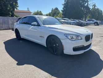 2014 BMW 750i