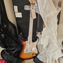 Donner Dts-100 Electric Guitar And Lyx Pro