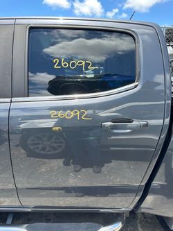 Left Rear Driver Side Door Assembly 2016 2022 Chevrolet Colorado