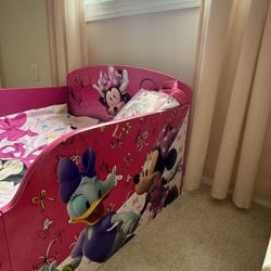 Minnie Mouse Bed With Full Set Of Comforter 