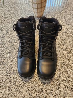 Bates size 9 mens side Zipper Boots size 9