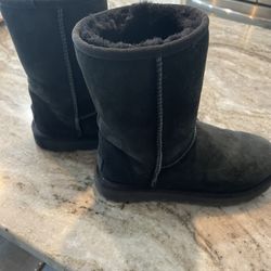 Uggs Classic Short Black Boots