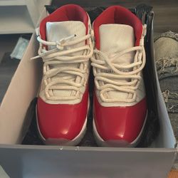Jordan 11s Cherrys 