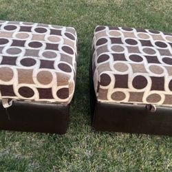 Nice Matching Ottoman Set With Storage 